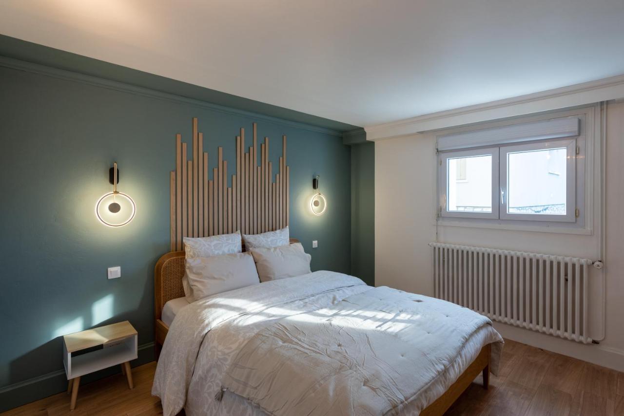 Apartamento Au 9Eme Art La Rochefoucauld Exterior foto