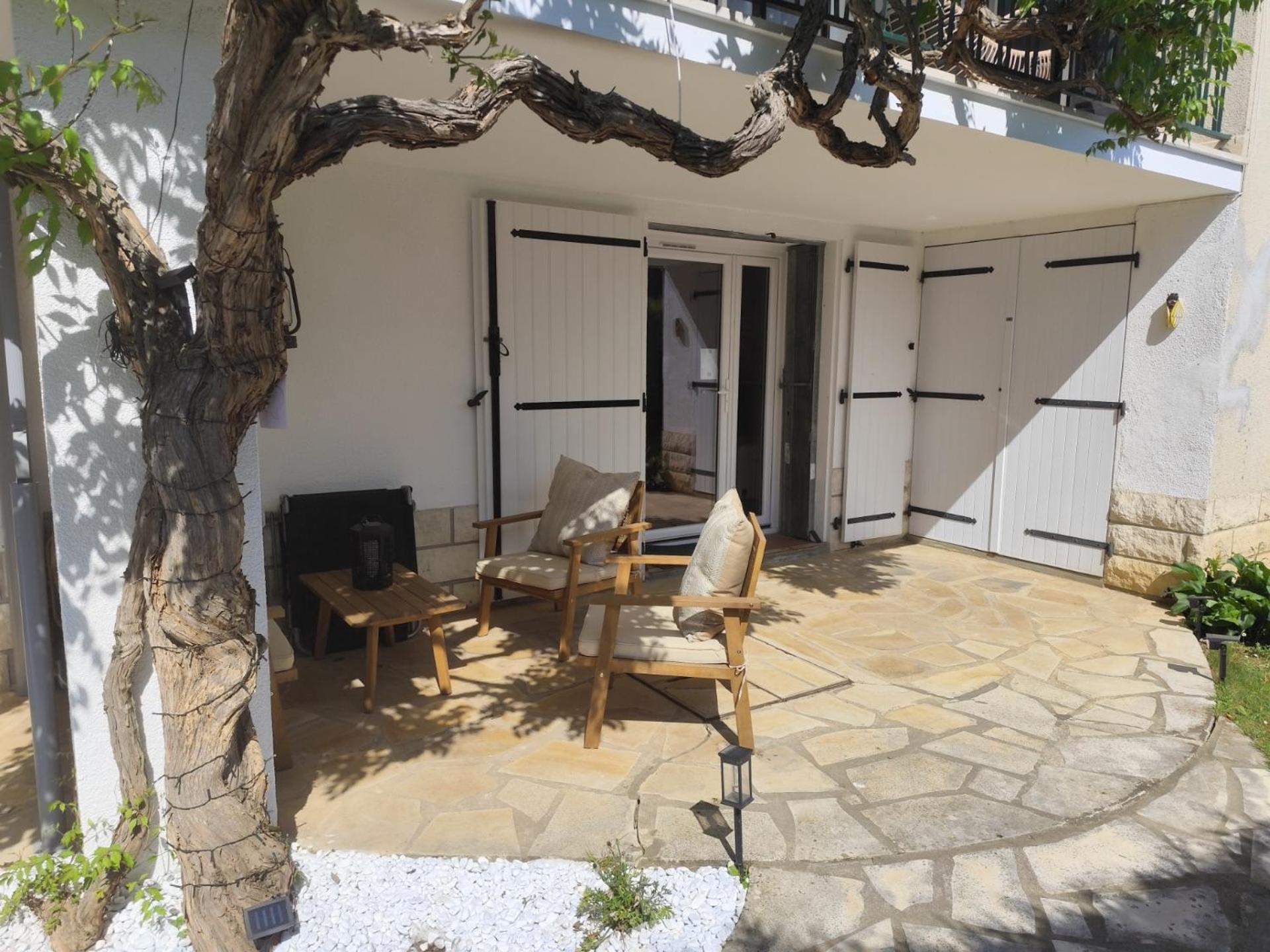 Apartamento Au 9Eme Art La Rochefoucauld Exterior foto
